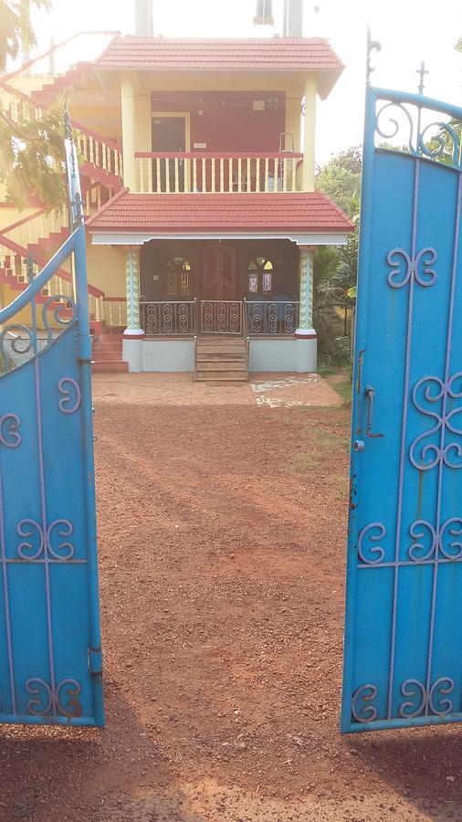 Hari Om Hotel Gokarna  Exterior foto