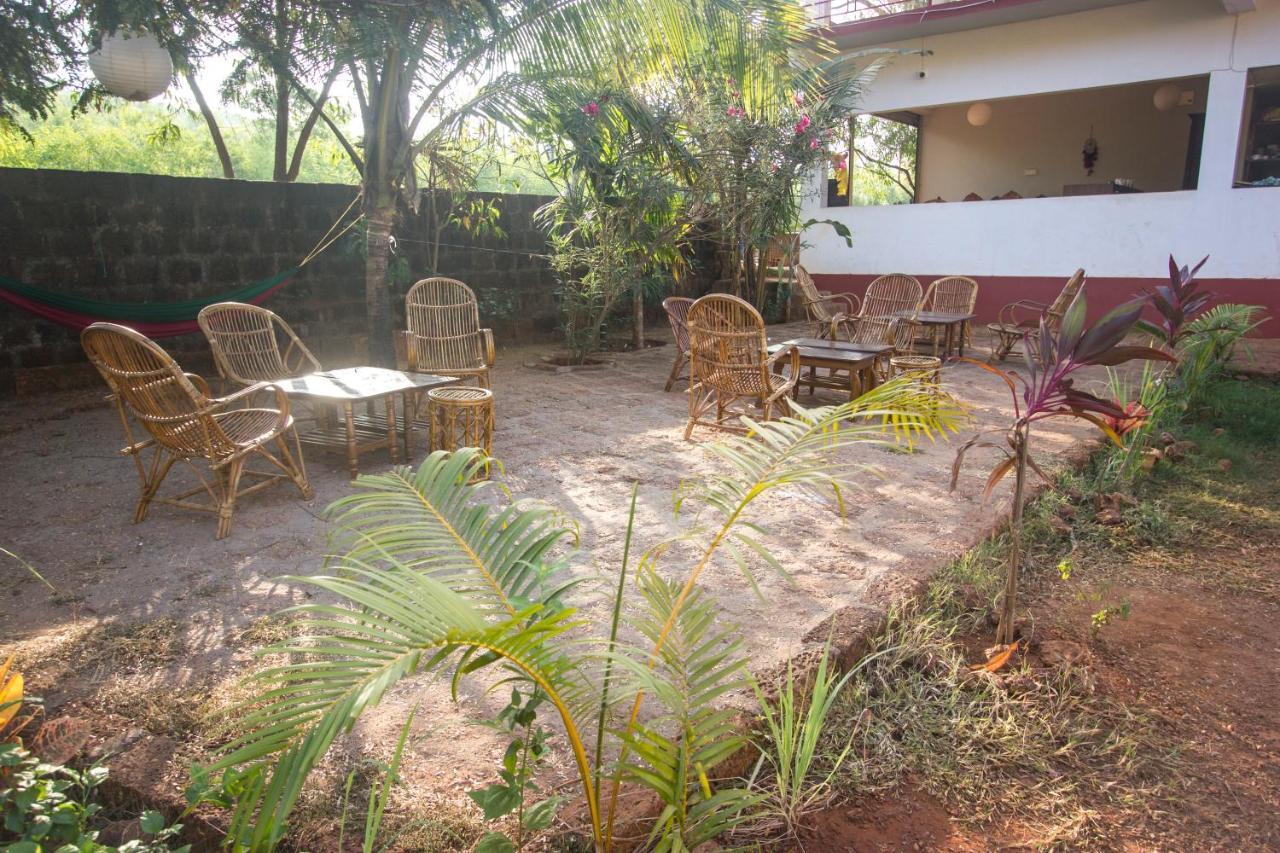 Hari Om Hotel Gokarna  Exterior foto